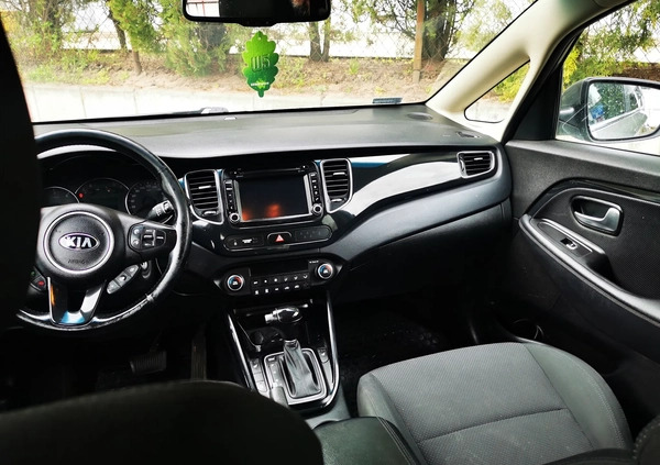 Kia Carens cena 45900 przebieg: 137000, rok produkcji 2015 z Szczecin małe 106